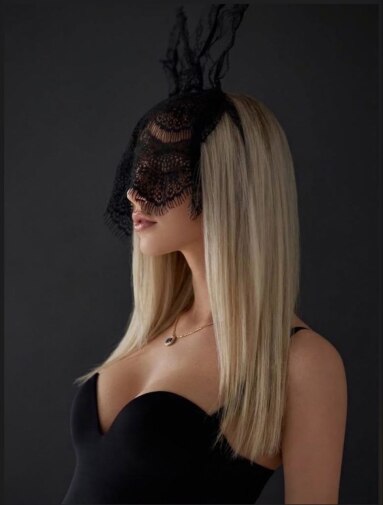 DOMINA